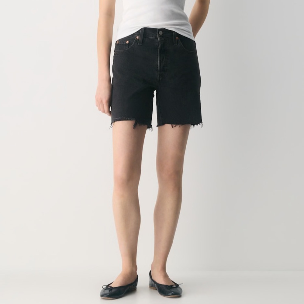 Levi’s 501 mid thigh jean short 25 lunar black high rise cut off denim shorts